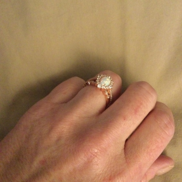 Stackable Opal fashion ring - Picture 4 of 7